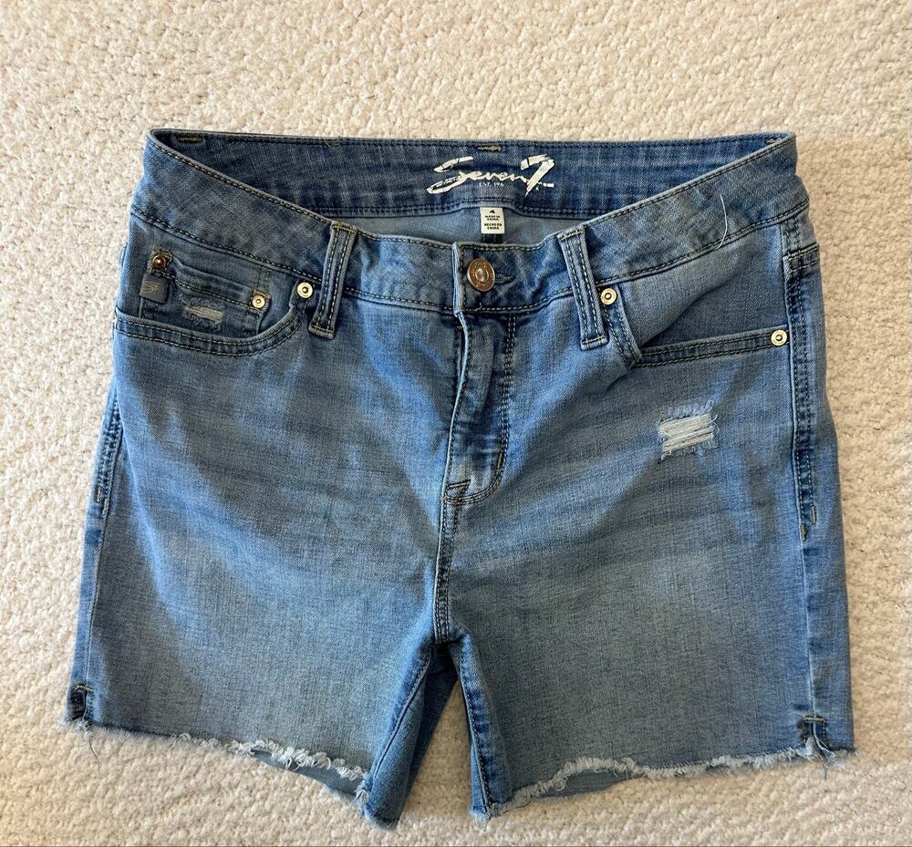 Seven7 Womens Denim Shorts Size 4